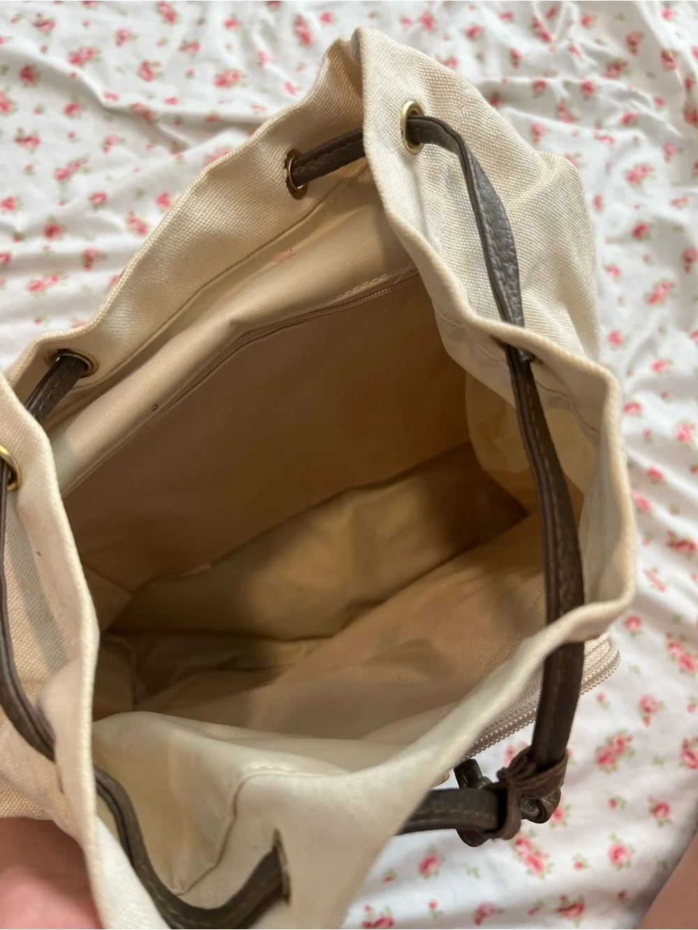 rare vintage y2k hello kitty cream drawstring mini backpack with brown straps